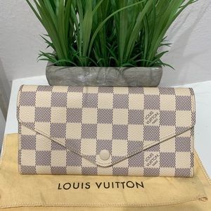 Louis Vuitton Josephine wallet in damier azur